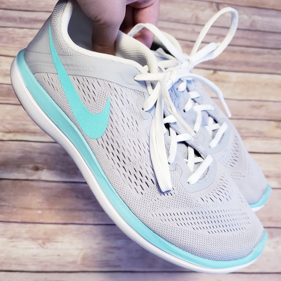 nike grey and turquoise shoes